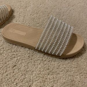 SHEIN Pearl Slides